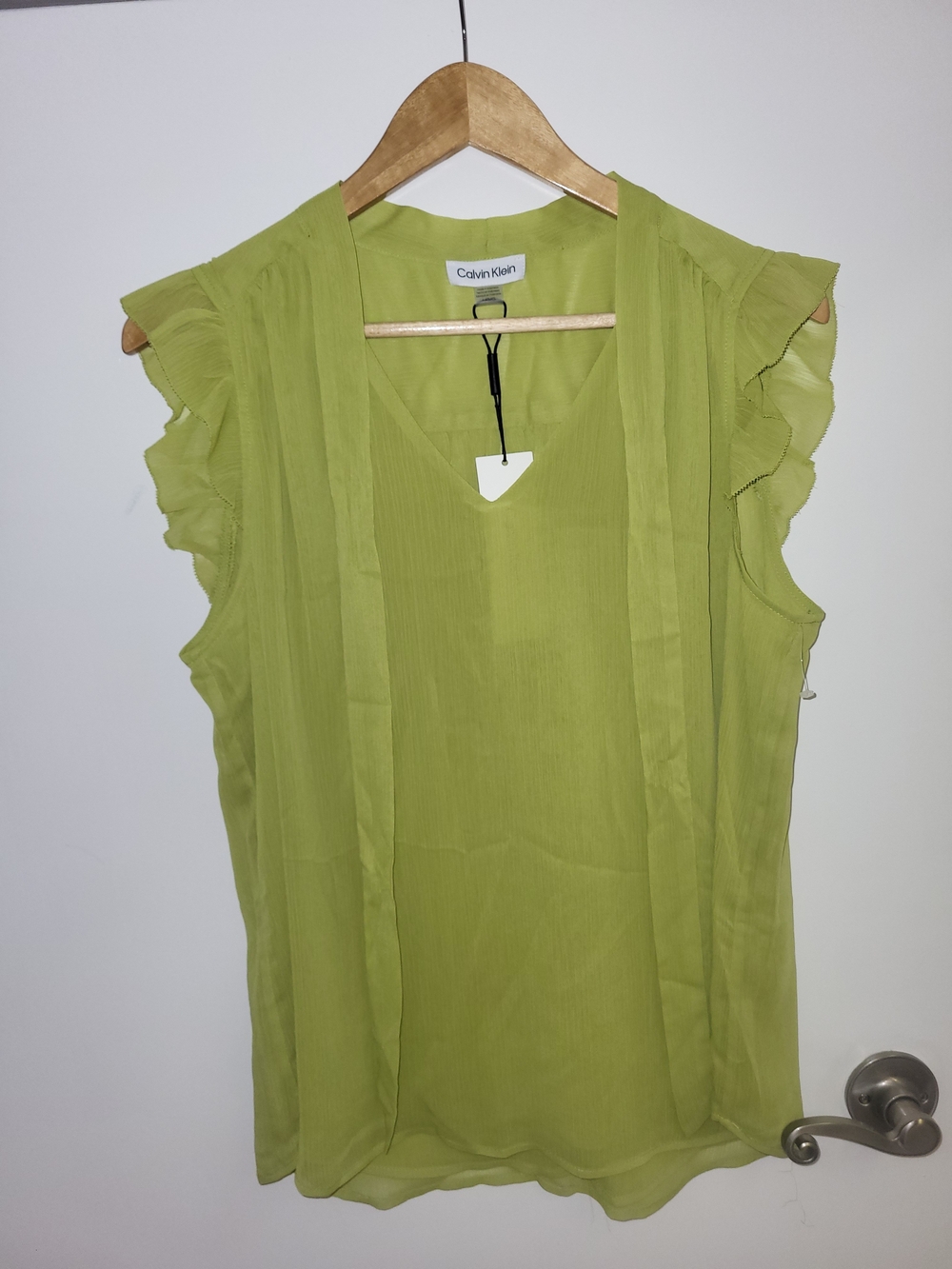 Calvin Klein Women’s Chartreuse Green Flutter Sleeve V-Neck Blouse - Picture 4 of 13